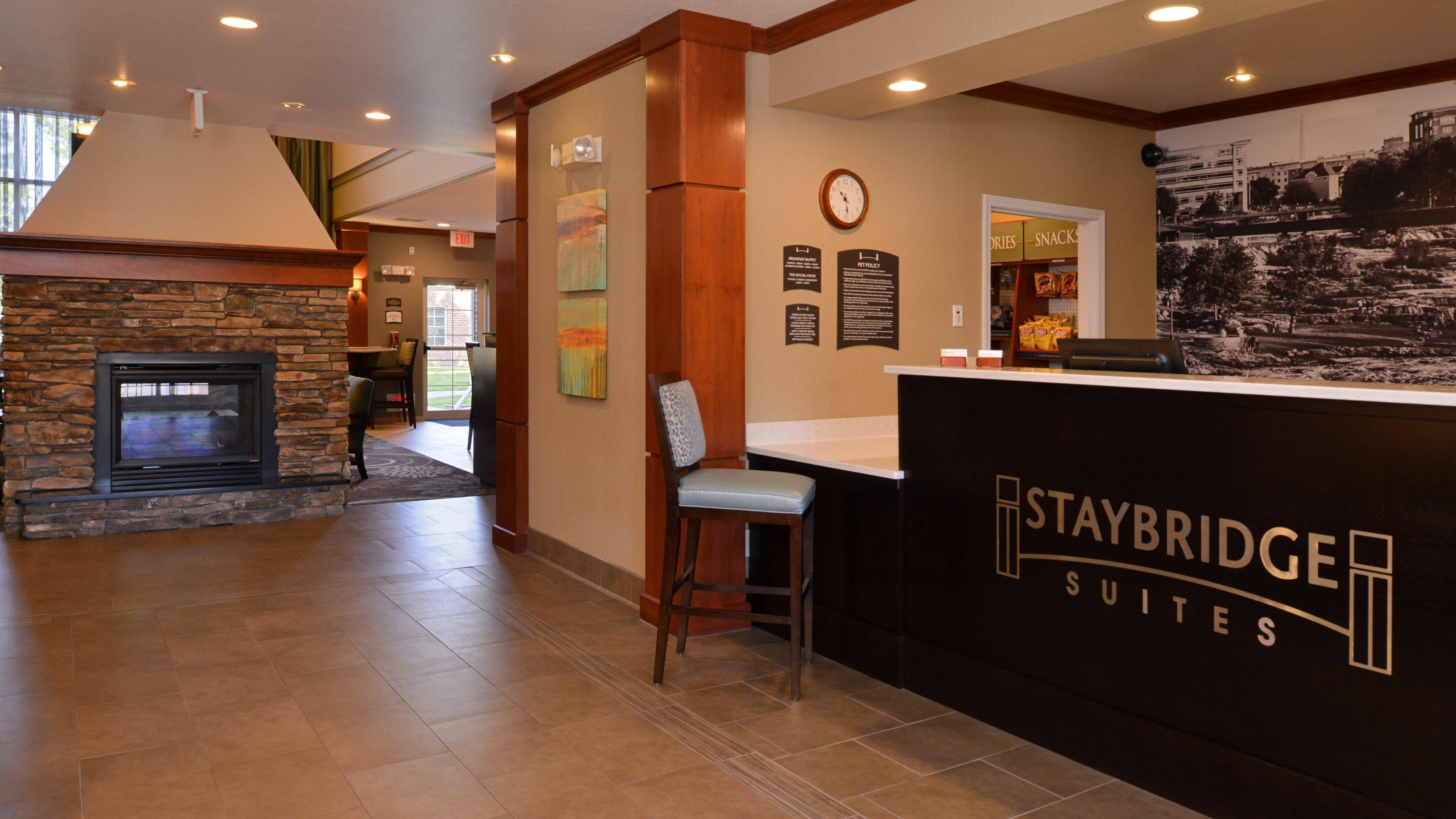 Staybridge Suites Sioux Falls At Empire Mall, An Ihg Hotel Exteriör bild