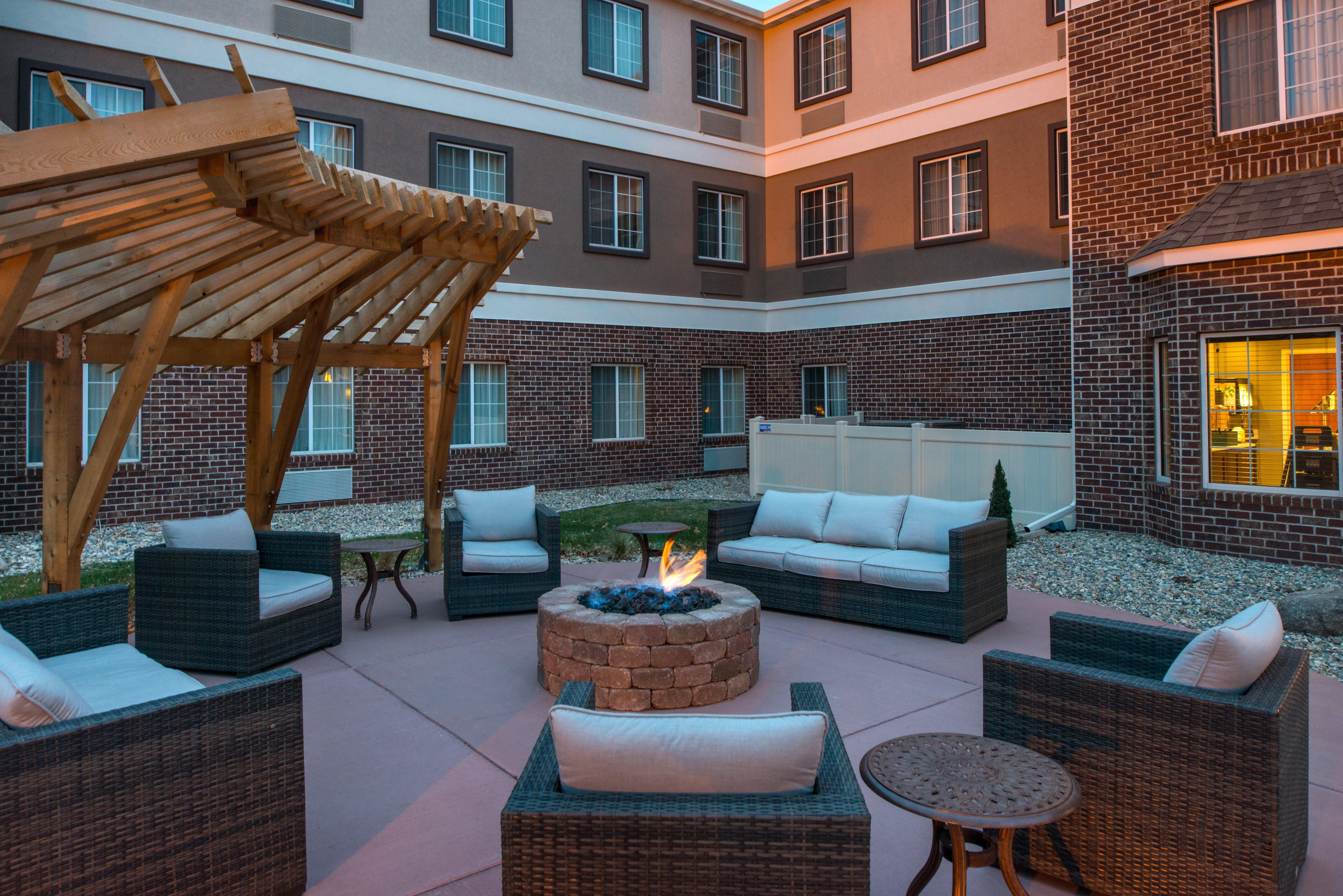 Staybridge Suites Sioux Falls At Empire Mall By Ihg Exteriör bild